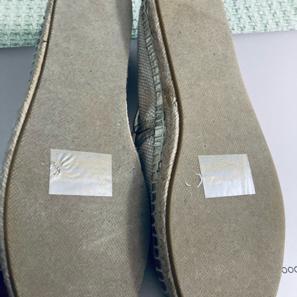 Steve Madden woven espadrilles. Tan and gold. Never worn size 8 - Picture 4 of 10